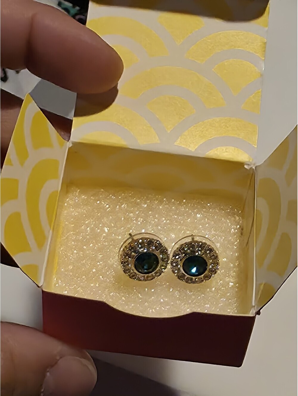 Origami Owl ER3030 Holiday Stud Earrings w/Emerald Green Swarovski Crystals"NIB"